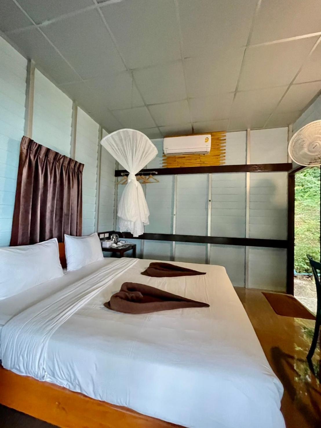 Phi Phi Private Beach Resort Exterior foto