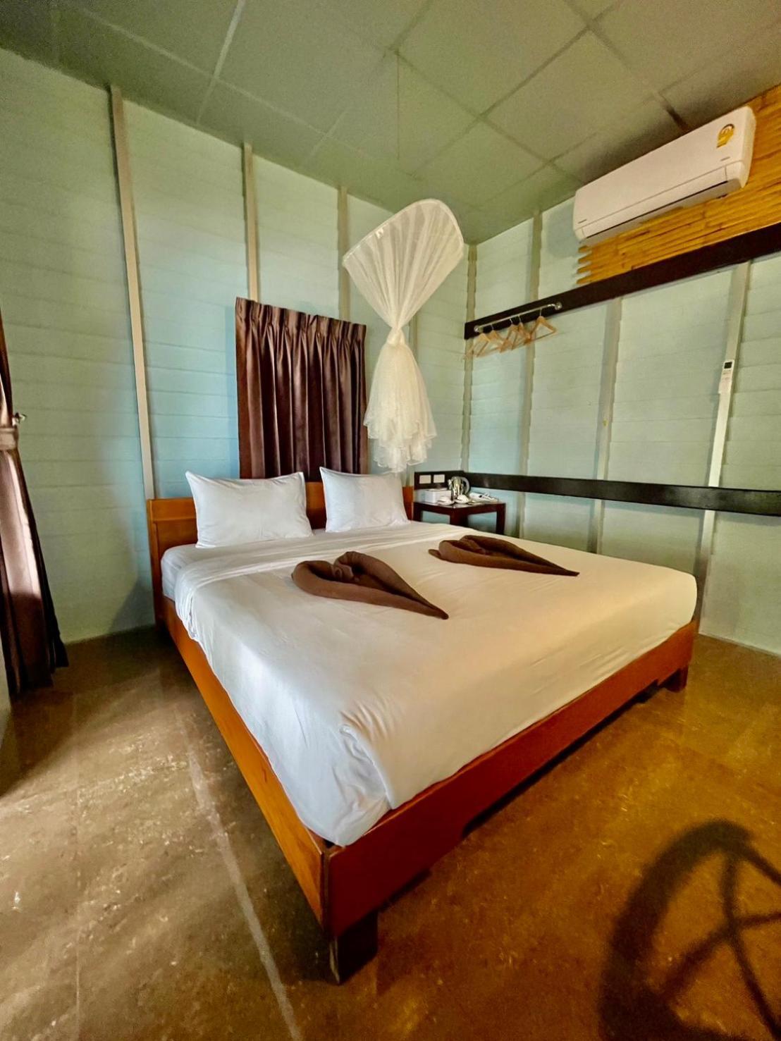 Phi Phi Private Beach Resort Exterior foto